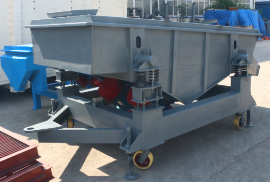 China Ss304 Line Vibration Sieve Machine For River Sand