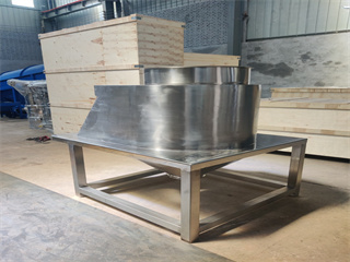 Dust free feeding station for chemical industry