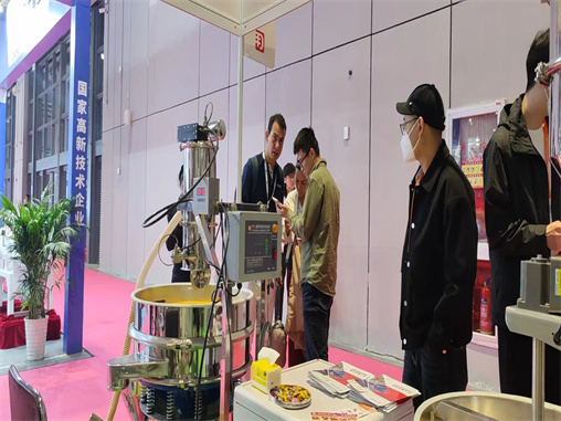 20ml headspace vialXinxiang Dayong Vibration Equipment Co., Ltd. participated in the Shanghai Food Additives Exhibition
