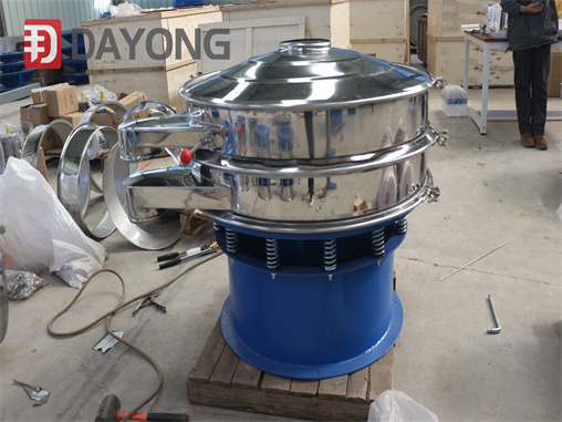 Rotary vibrating screen for screening activated carbon