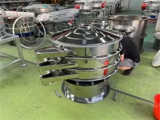 Diameter 1800mm Large Capacity Rotary Vibrating Screen For Alloy Powder