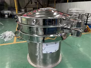 Factory Price 2 Layer Vibrating Screen /mobile Vibration Screening To Remove Fine Powder