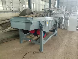 Vibrating And Vibratory Screen/Mobile Linear Vibrating Screen/Straight Line Vibrating Screen