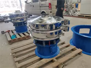 Double Deck Vibrating Screen Vibration Screen Machine For Glass Cullet