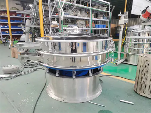 Using a vibrating screen to grade caviar